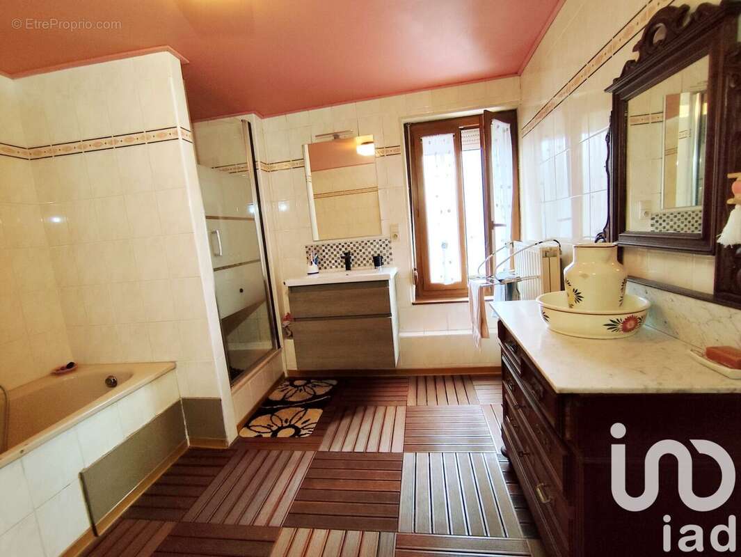 Photo 3 - Maison à AUBENTON