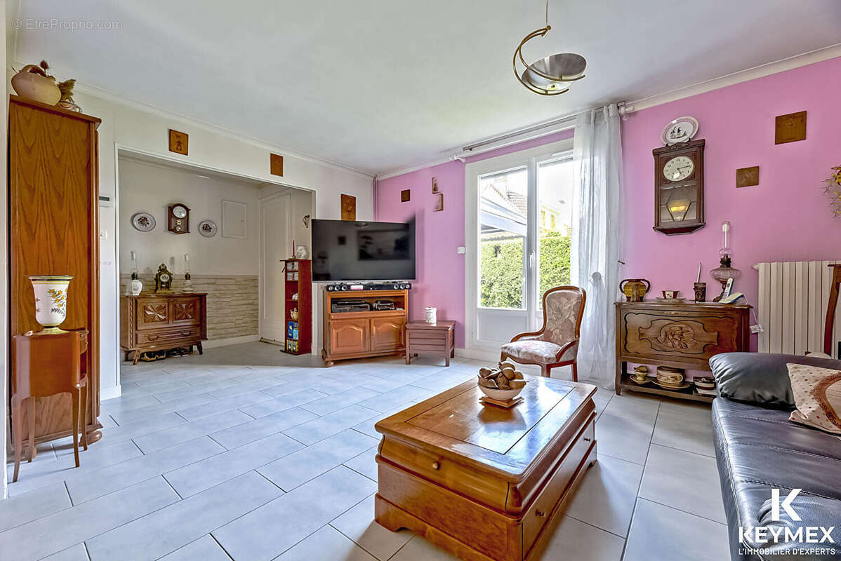 Maison à BORNEL