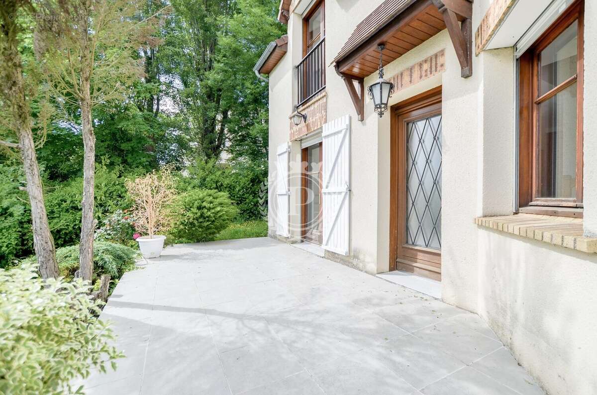 Maison à SAINT-LEU-LA-FORET