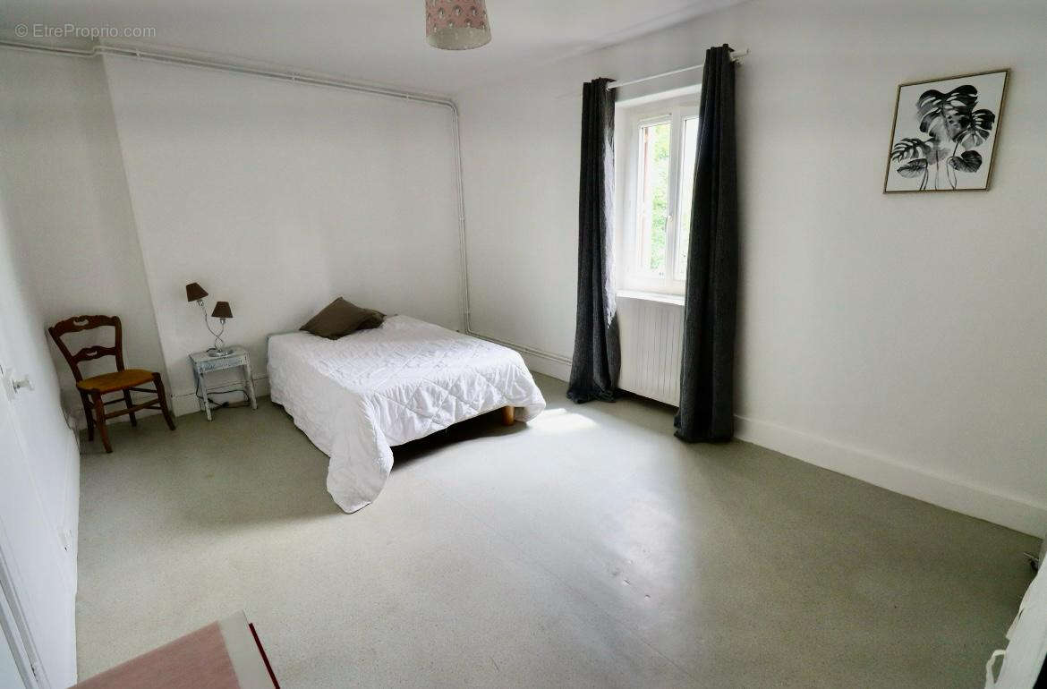 Appartement à FOURCHAMBAULT