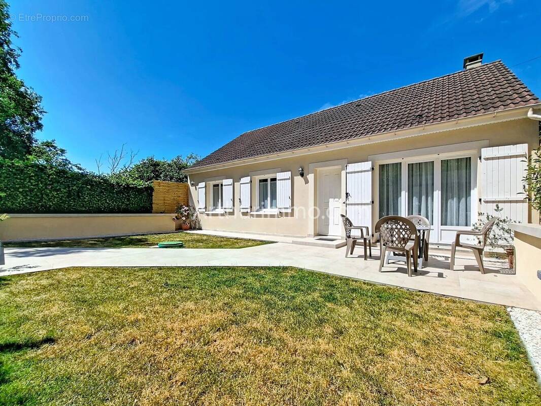Maison à LIMEIL-BREVANNES