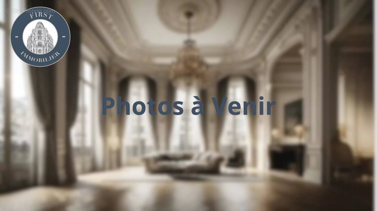 Appartement à PARIS-16E