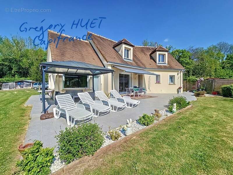 Maison à CORMEILLES