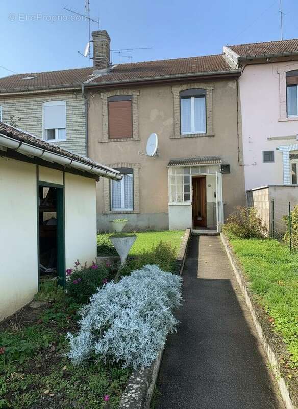Maison à CHALIGNY