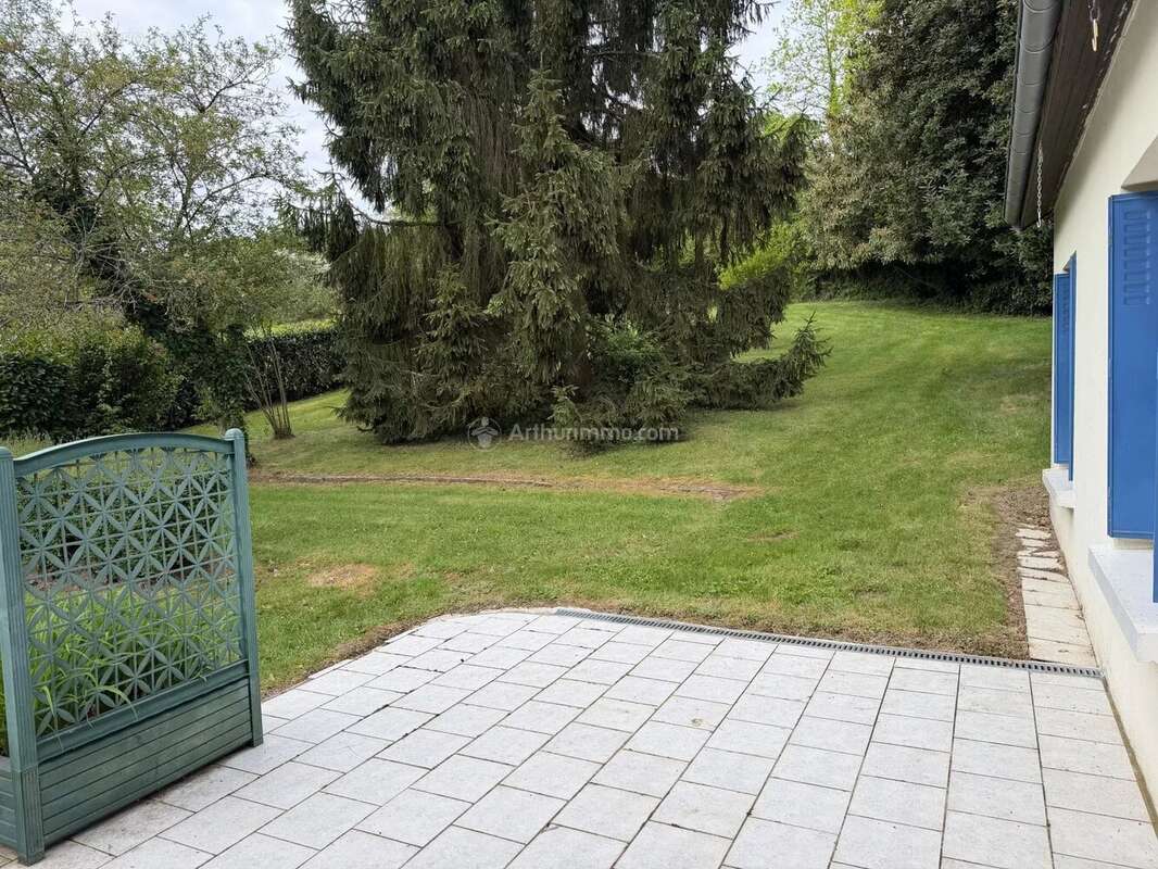 Maison à CHAHAIGNES