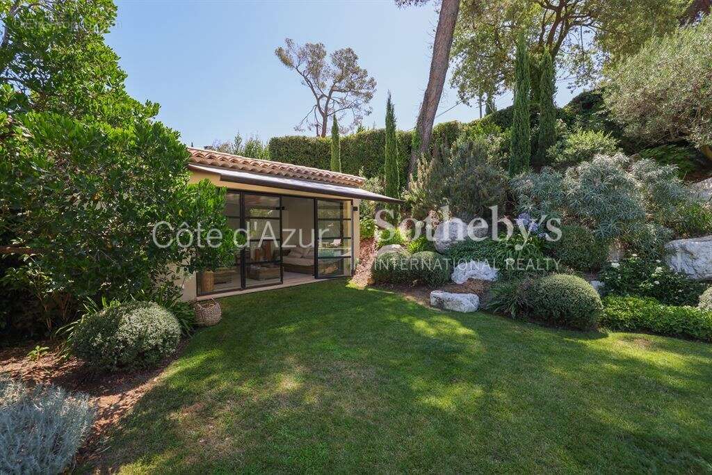 Sur les hauteurs de Cannes, propriété d'exception - photo 11