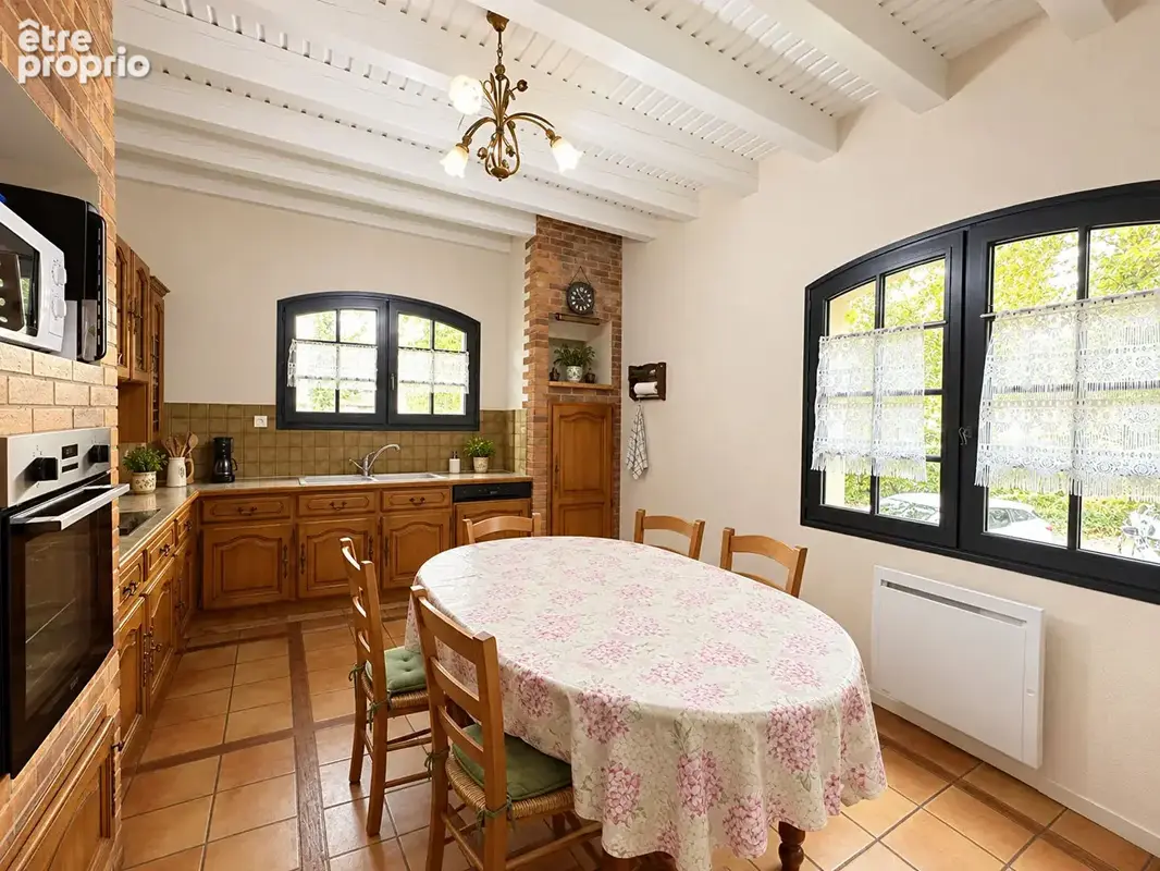 Maison St yaguen 6 pièce(s) 177.6 m2 - photo 4