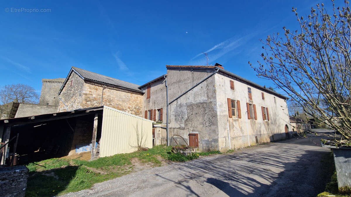 Maison à VIALA-DU-PAS-DE-JAUX