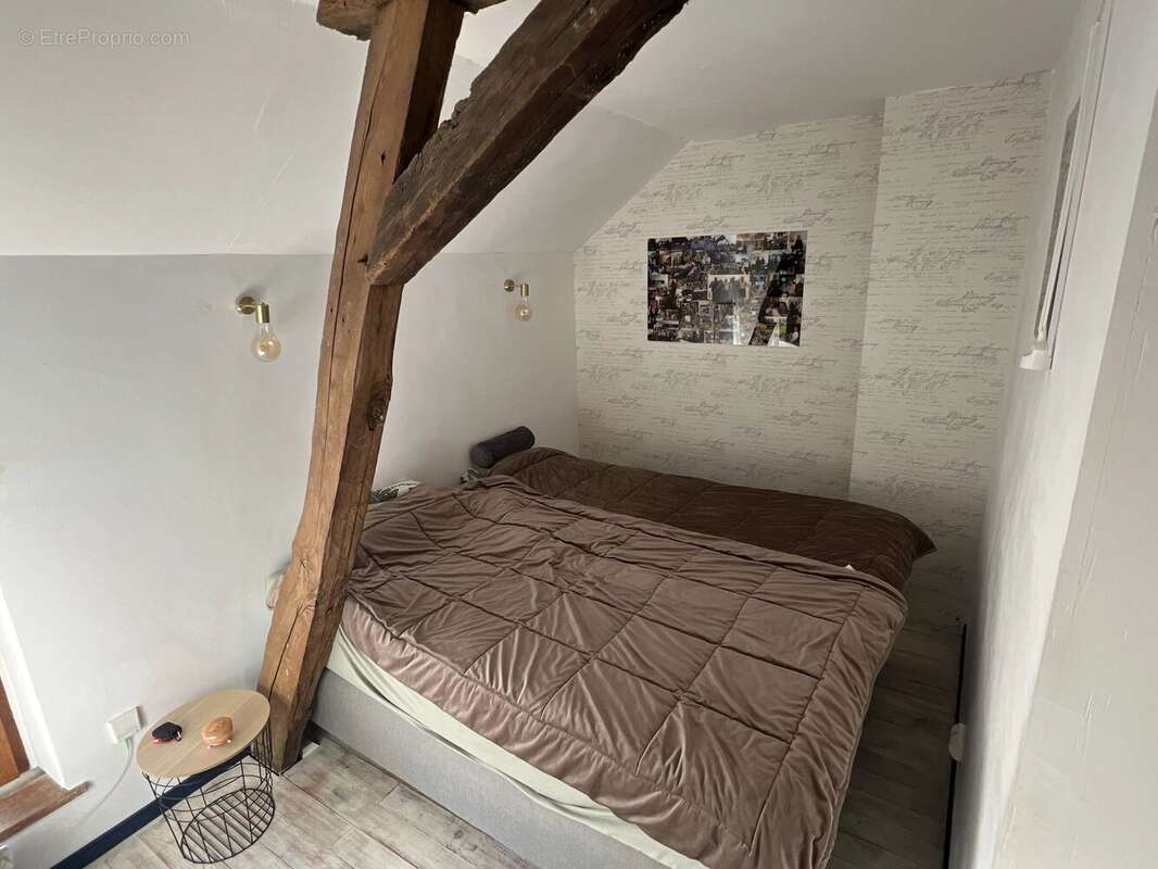 Maison à SAINT-LEGER-MAGNAZEIX