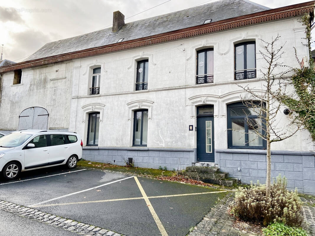 Maison à SARS-POTERIES