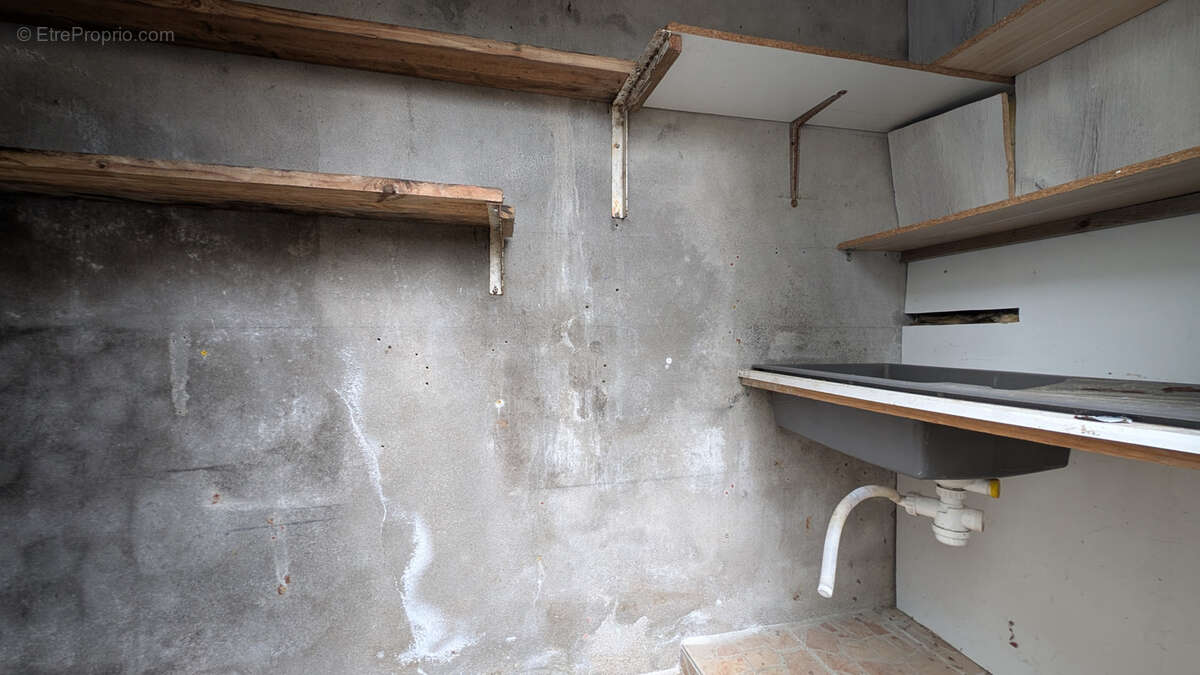 Maison à LES LANDES-GENUSSON