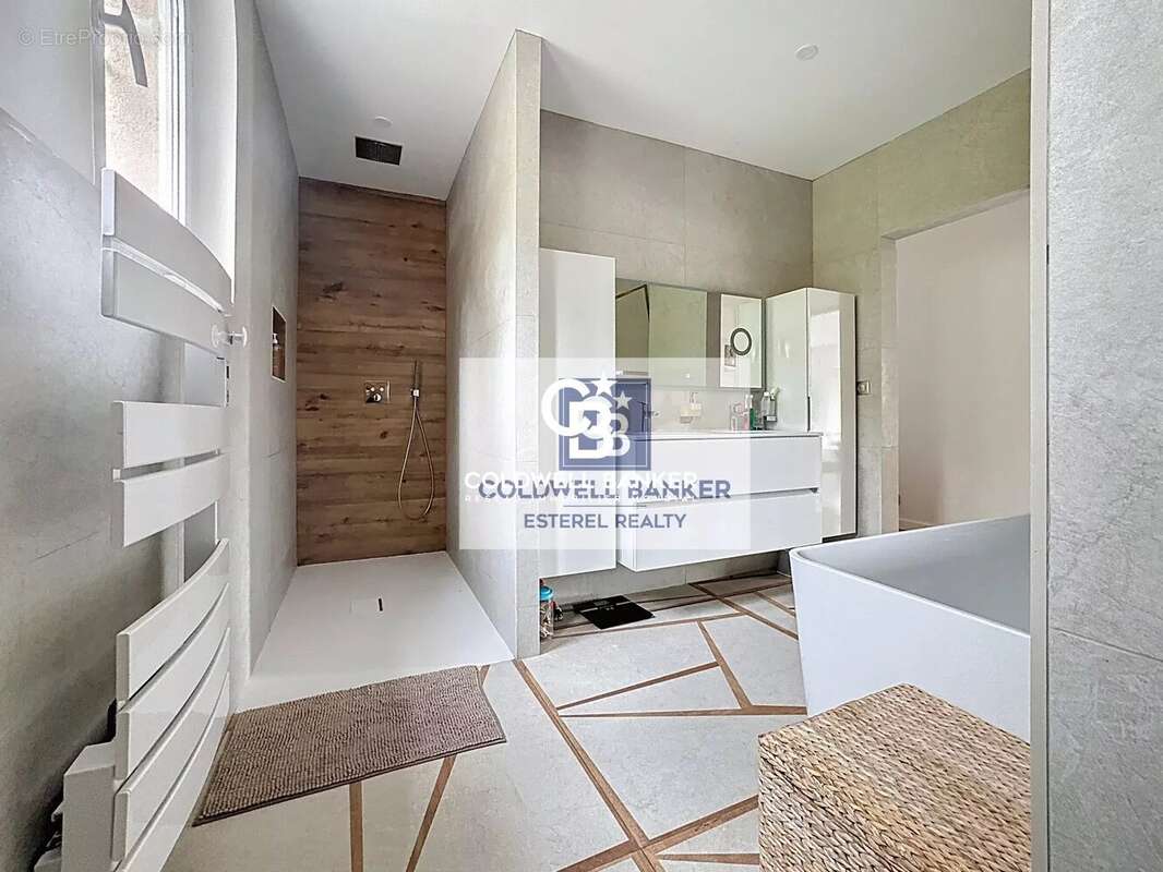 Maison à SAINT-RAPHAEL