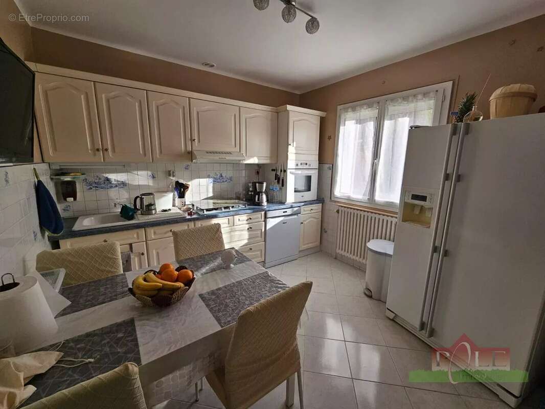 Maison à ROUSSILLON