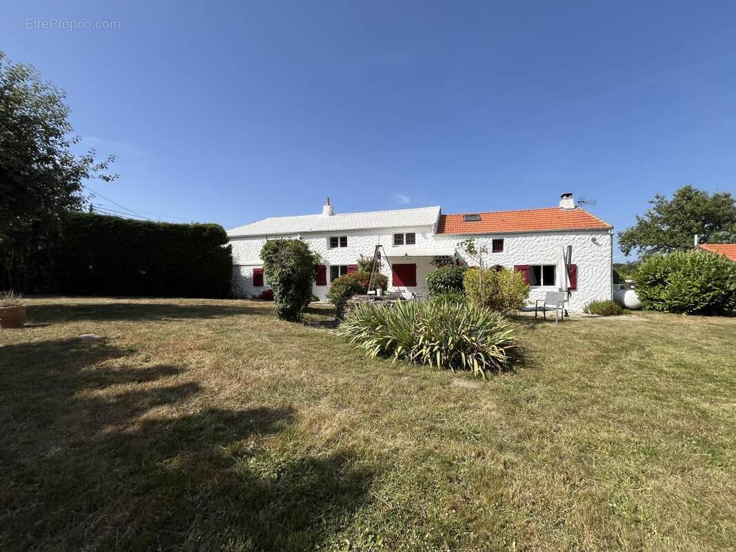 Maison à SAINT-MICHEL-CHEF-CHEF