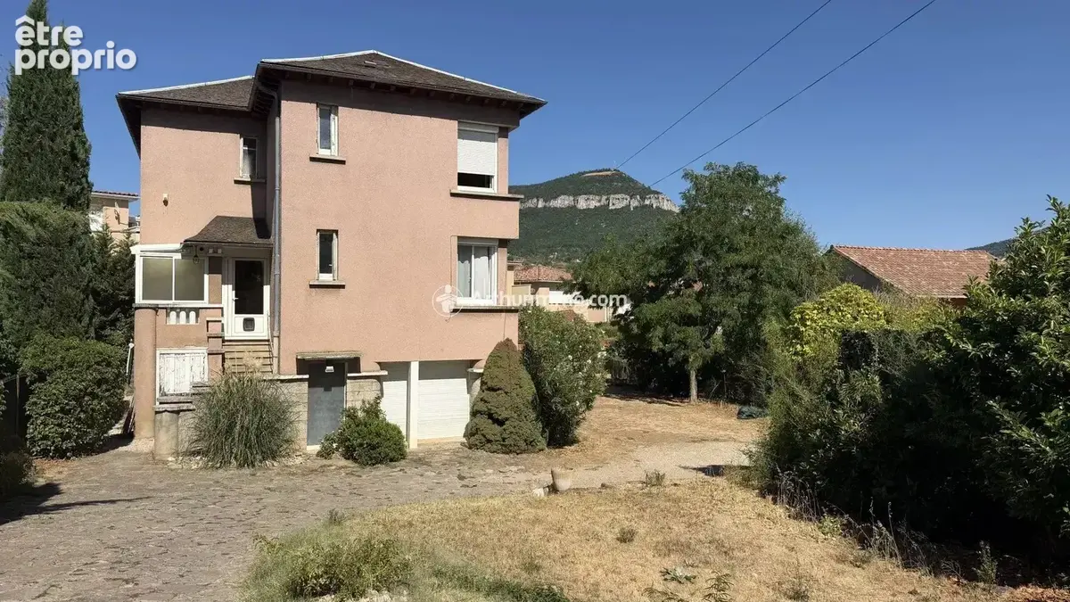 Maison à MILLAU