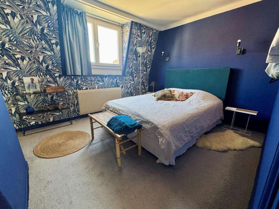 Maison à CROIX