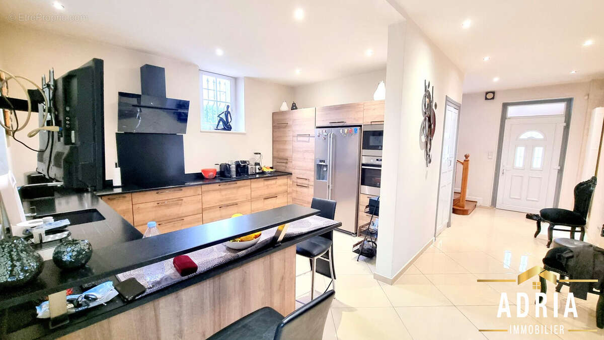 2 éme vue cuisine  - Maison à SEREMANGE-ERZANGE