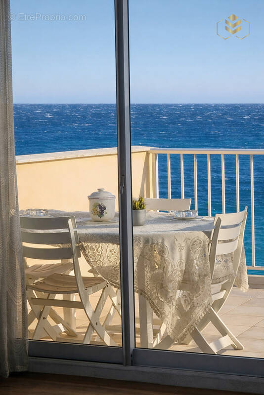 Appartement à ROQUEBRUNE-CAP-MARTIN