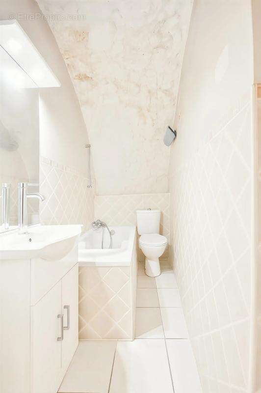 Maison à GINASSERVIS