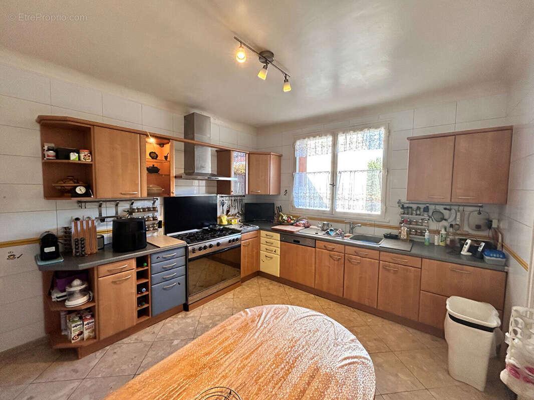 Maison à LE BLANC-MESNIL