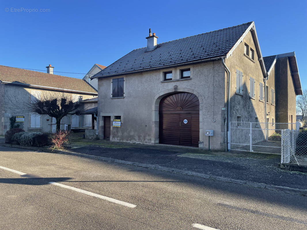 Maison à FROIDETERRE