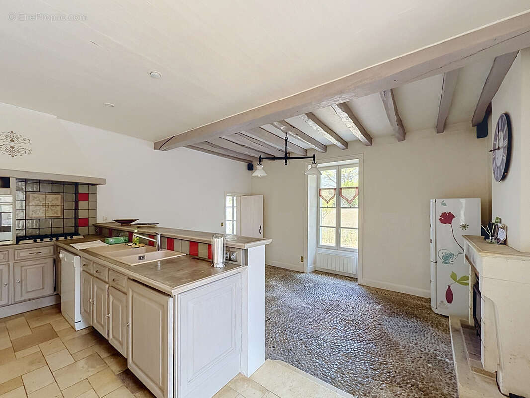 Maison de campagne, parc et grange en parfait état - photo 6