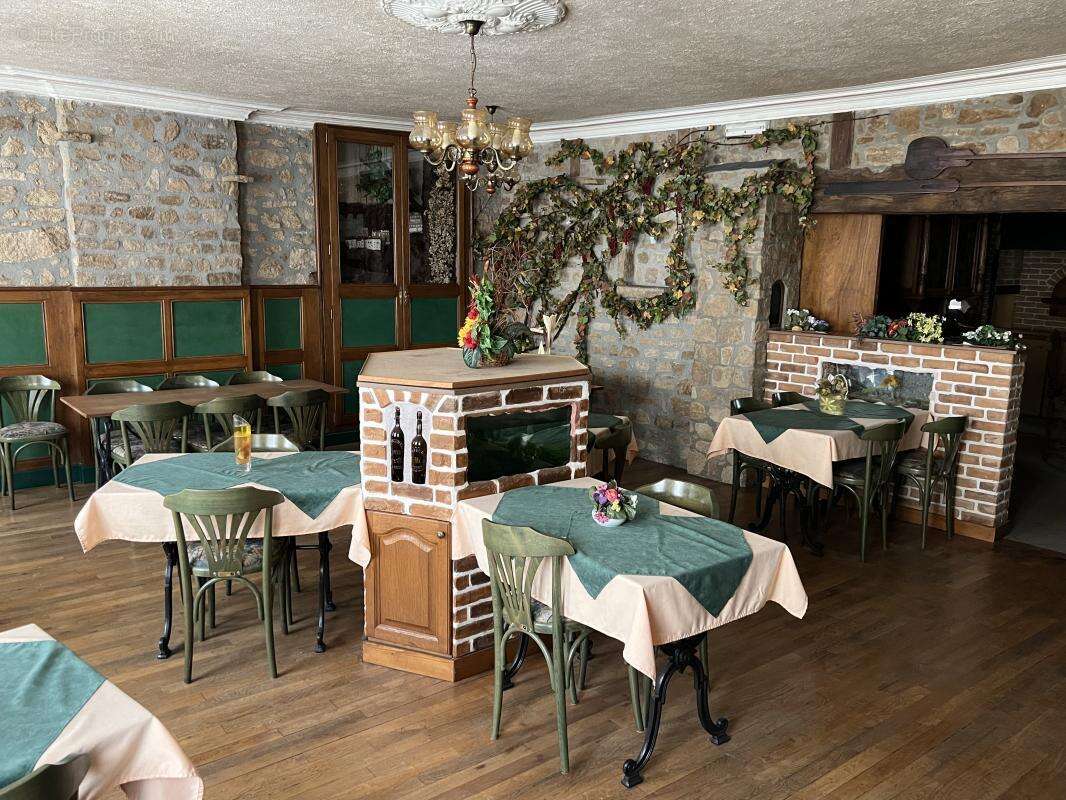 Commerce à CHATEAUPONSAC