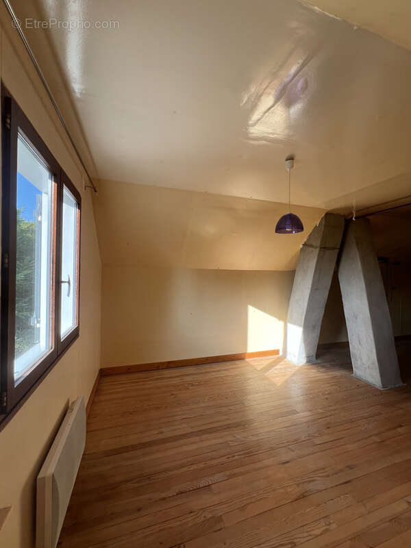 Maison à COULANGES-LES-NEVERS