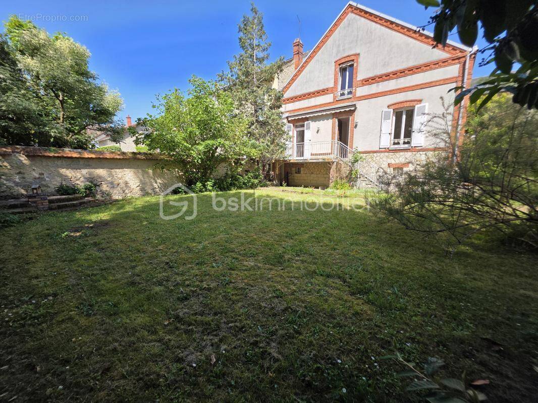 Maison à NEMOURS