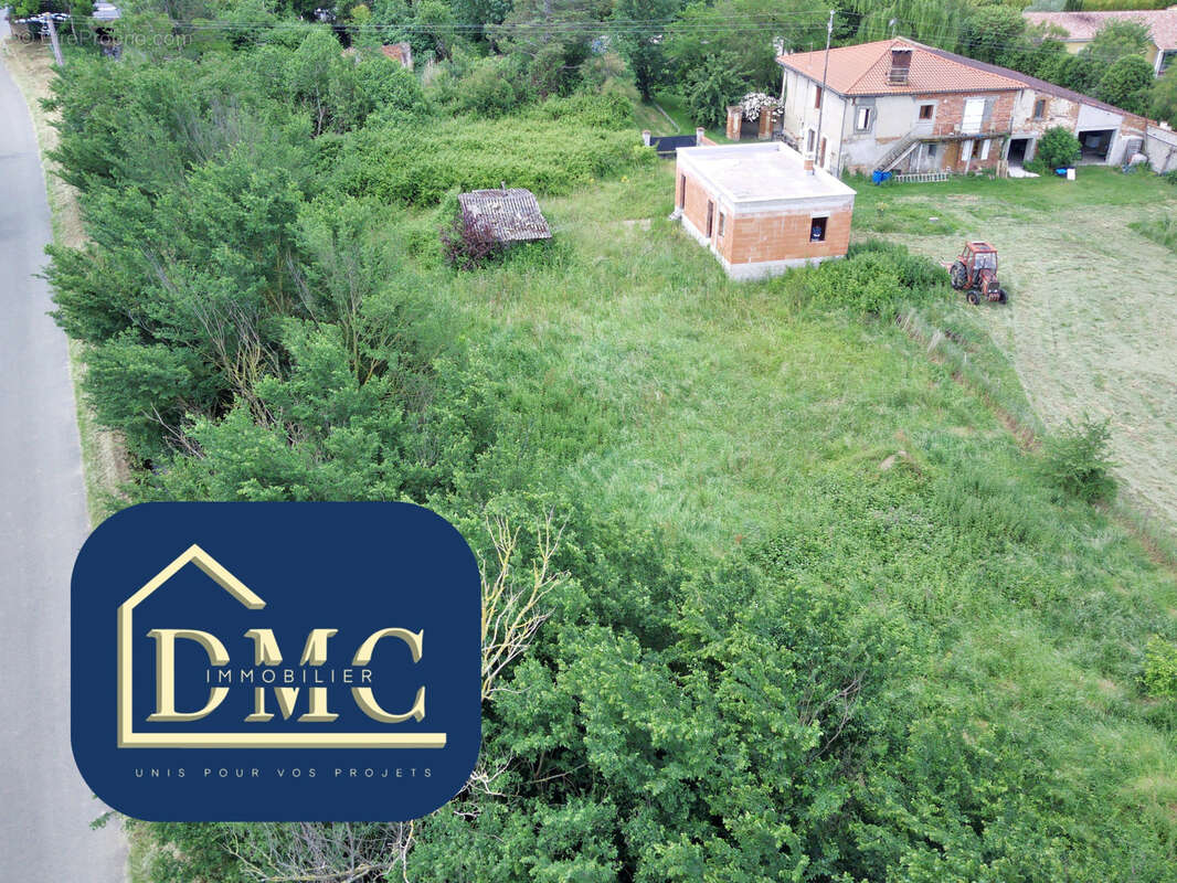 Terrain à GRAZAC