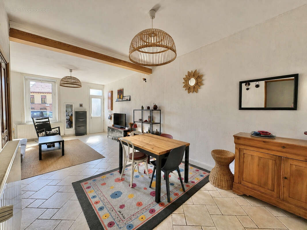 Maison à PONT-A-VENDIN