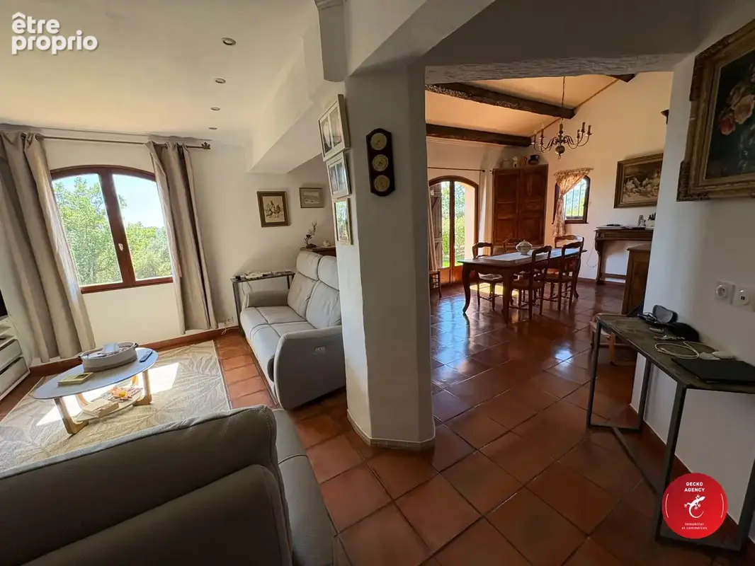Maison 7 pièces 166 m² à vendre à Callas (83830) - photo 6