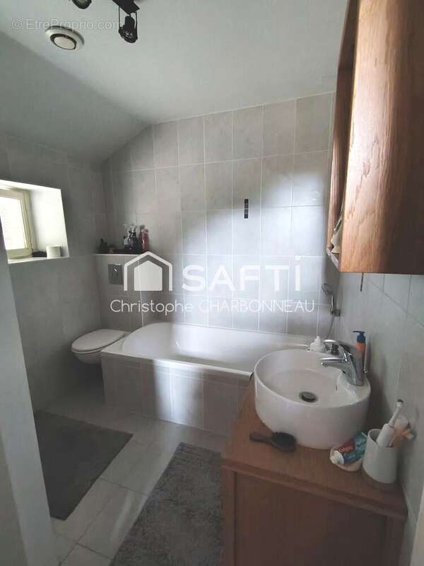 Photo 7 - Maison à BONNEMAIN