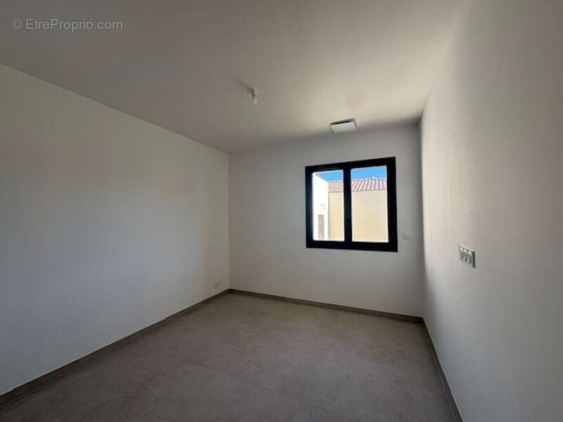 Maison à SAINT-MARTIN-DE-VALGALGUES