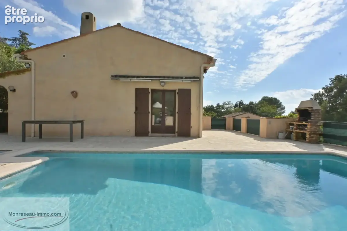 Maison & Piscine pour une famille active - 5 chambres - photo 3