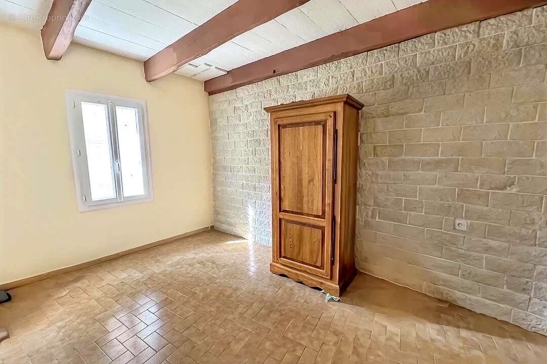 Maison à SAINT-GILLES