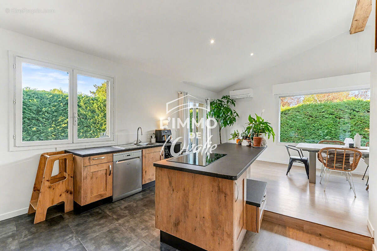 Maison à CASTELGINEST