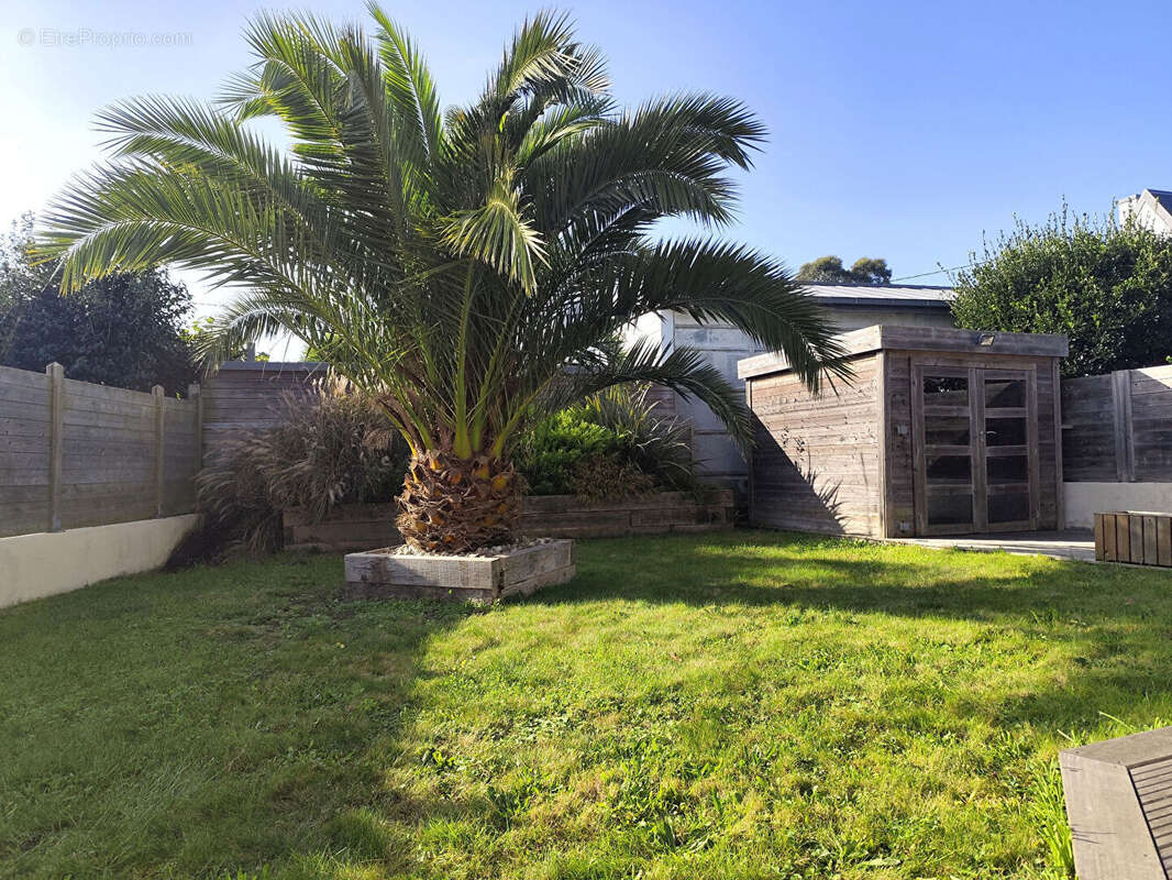 Appartement à COMBRIT