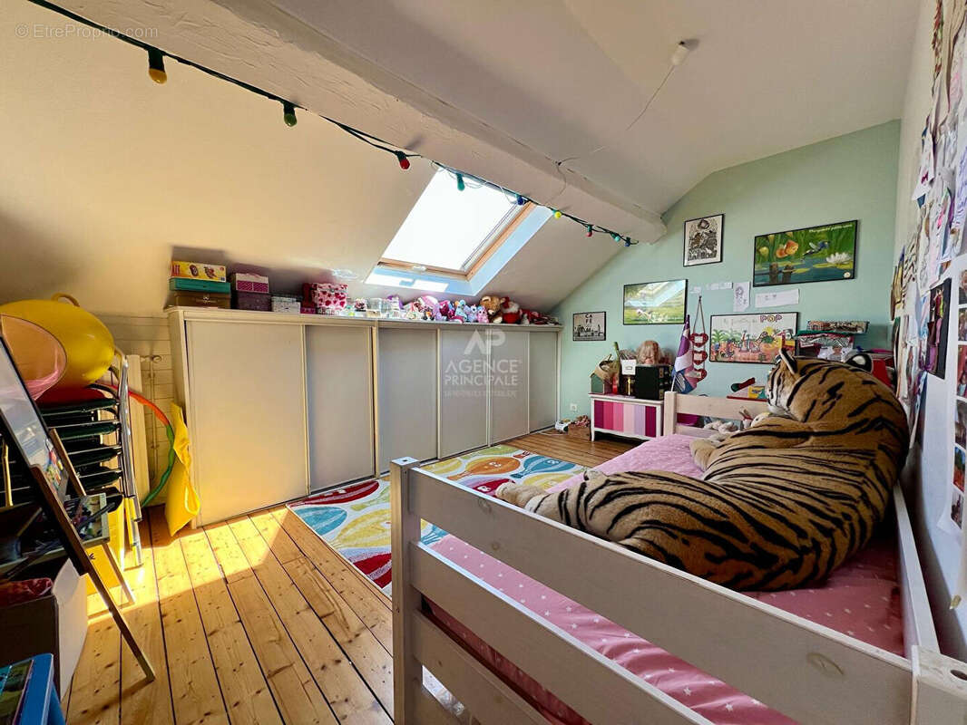 Appartement à HOUILLES