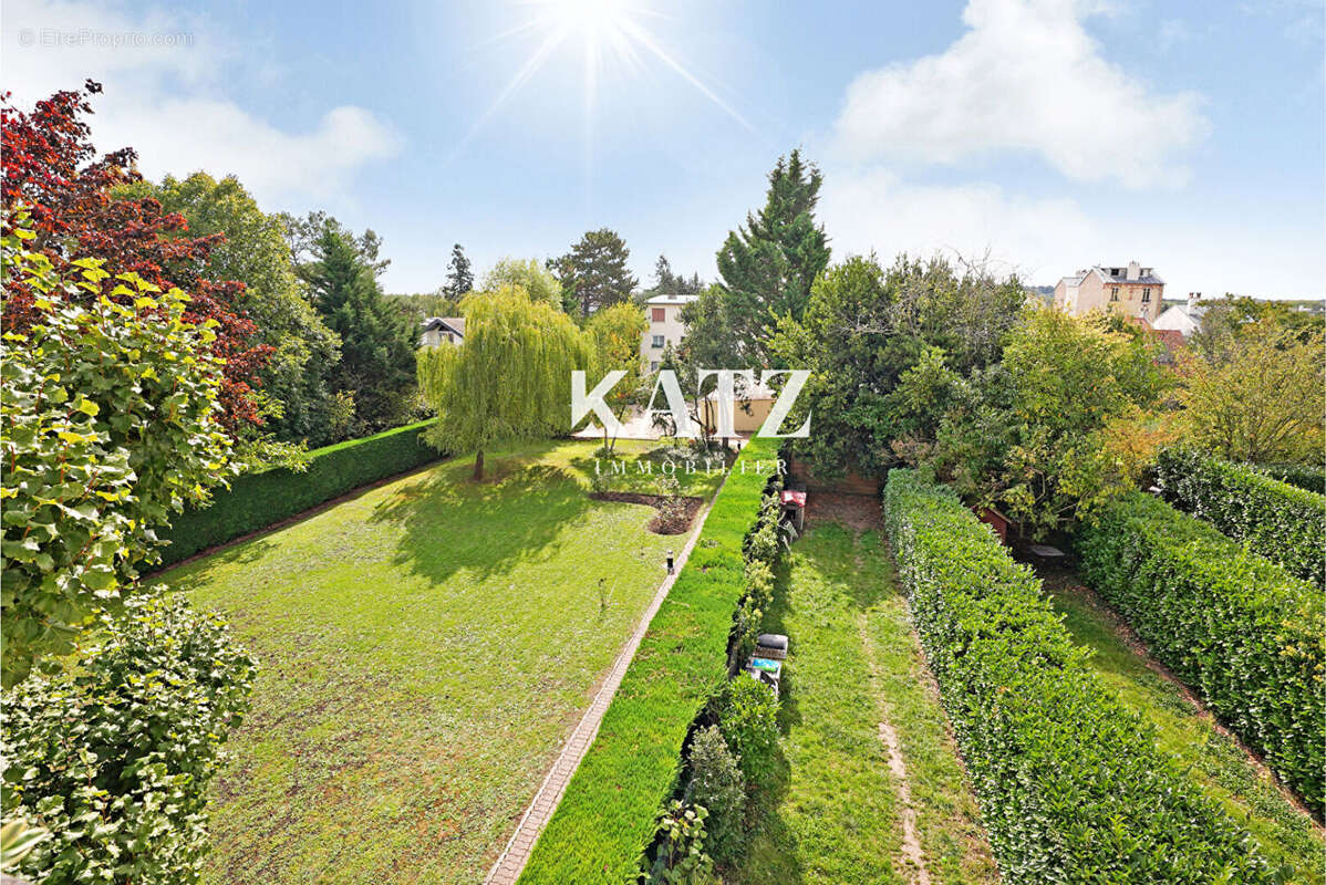 Appartement à GARCHES