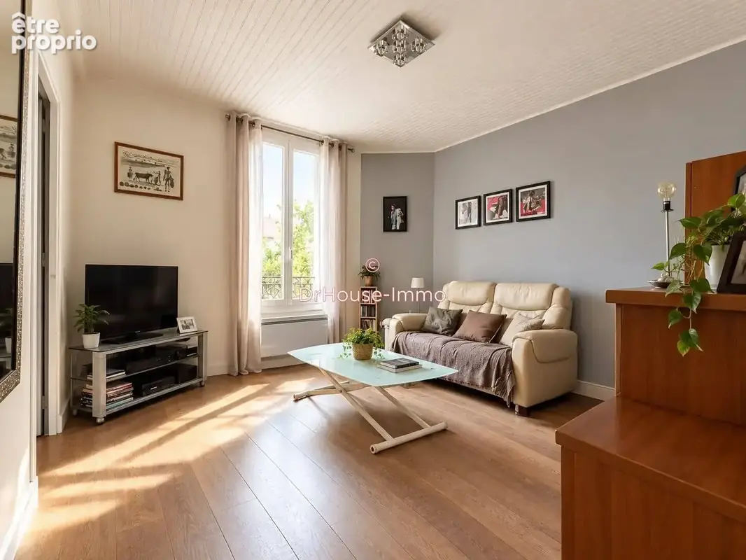 Appartement 3 pièces 45 m² à vendre à Bagnolet (93170) - photo 2