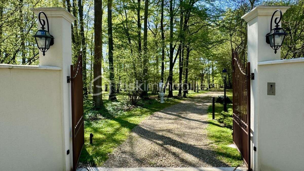 Domaine d’exception sur 2,4 hectares avec 3 habitations, piscine et étangs — 30 min Paris - photo 28