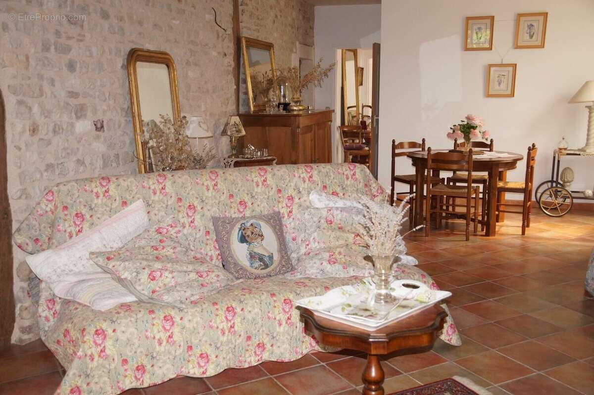 Maison de charme de 210m² - photo 8