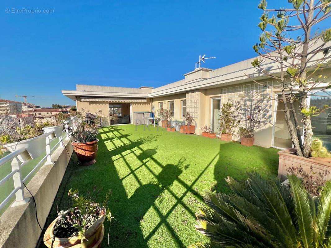 Appartement à SAINT-RAPHAEL