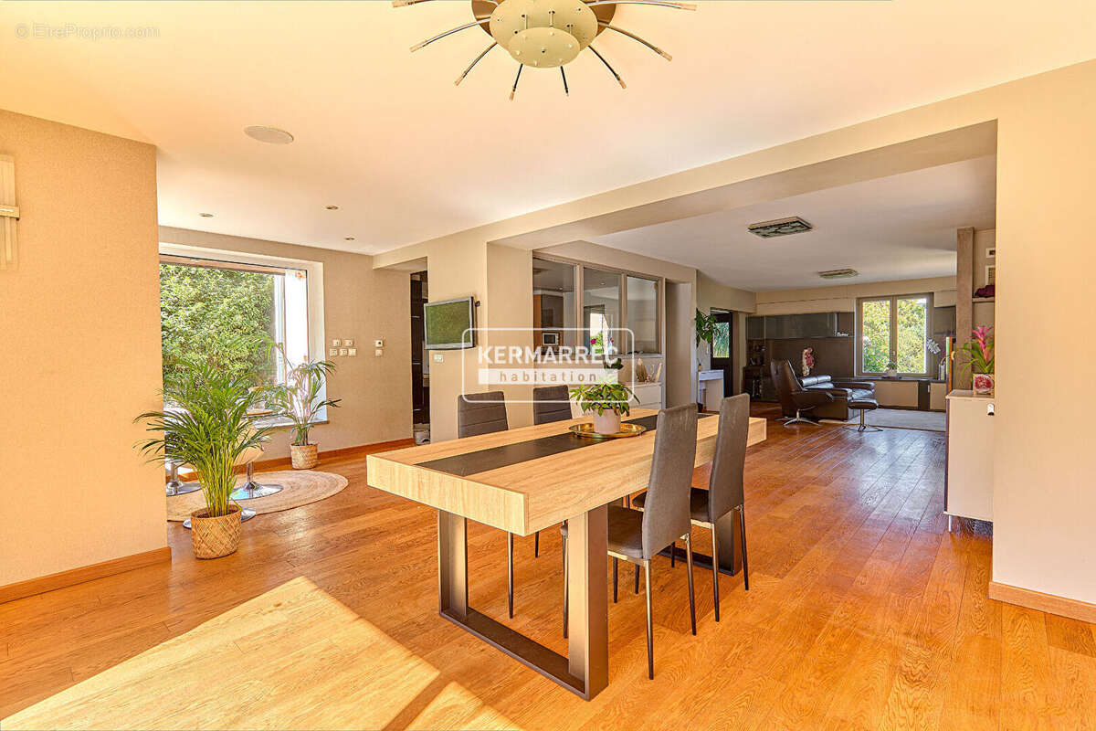 A vendre  Domaine de Tizé  Allée du Grand Tertre Thorigné-Fouillard  maison 7 pièces, entre caractère et contemporain, au coeur  - photo 6