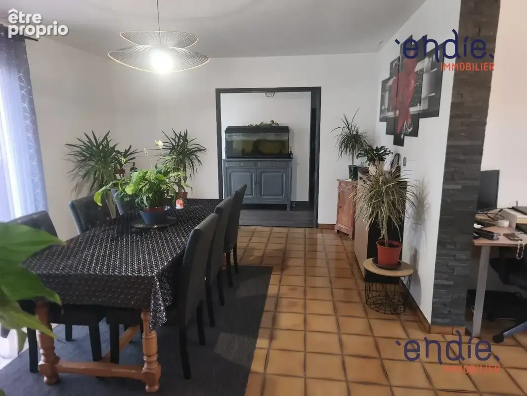 Maison 6 pièces 117 m² à vendre à Cosne-D'allier (03430) - photo 3