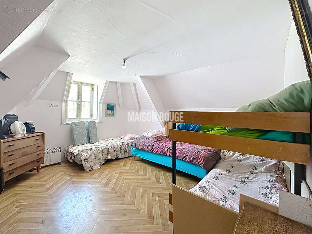 Ensemble immobilier de charme avec vue mer - Type 2 + Type 3 - 99,25 m² et  129 m² au sol - photo 9