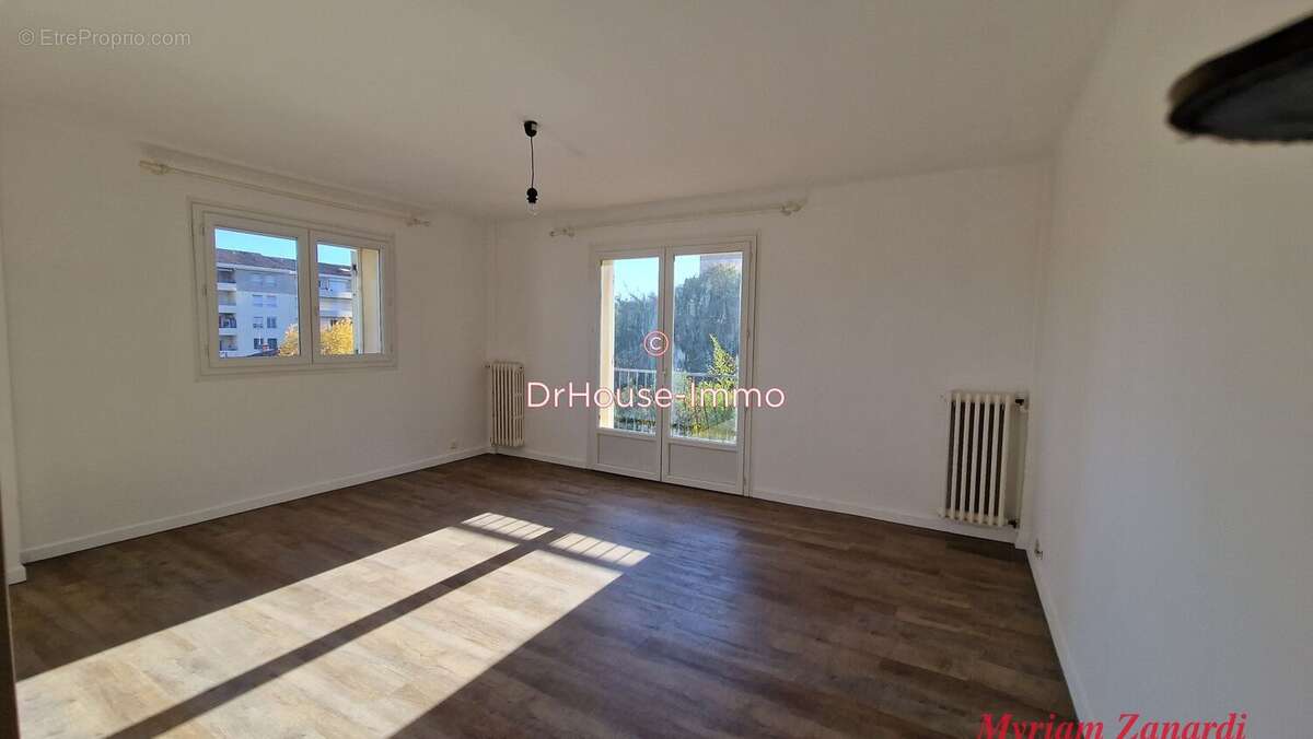 Appartement à MANDELIEU-LA-NAPOULE