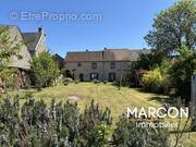 Maison à SAINT-MEDARD-LA-ROCHETTE