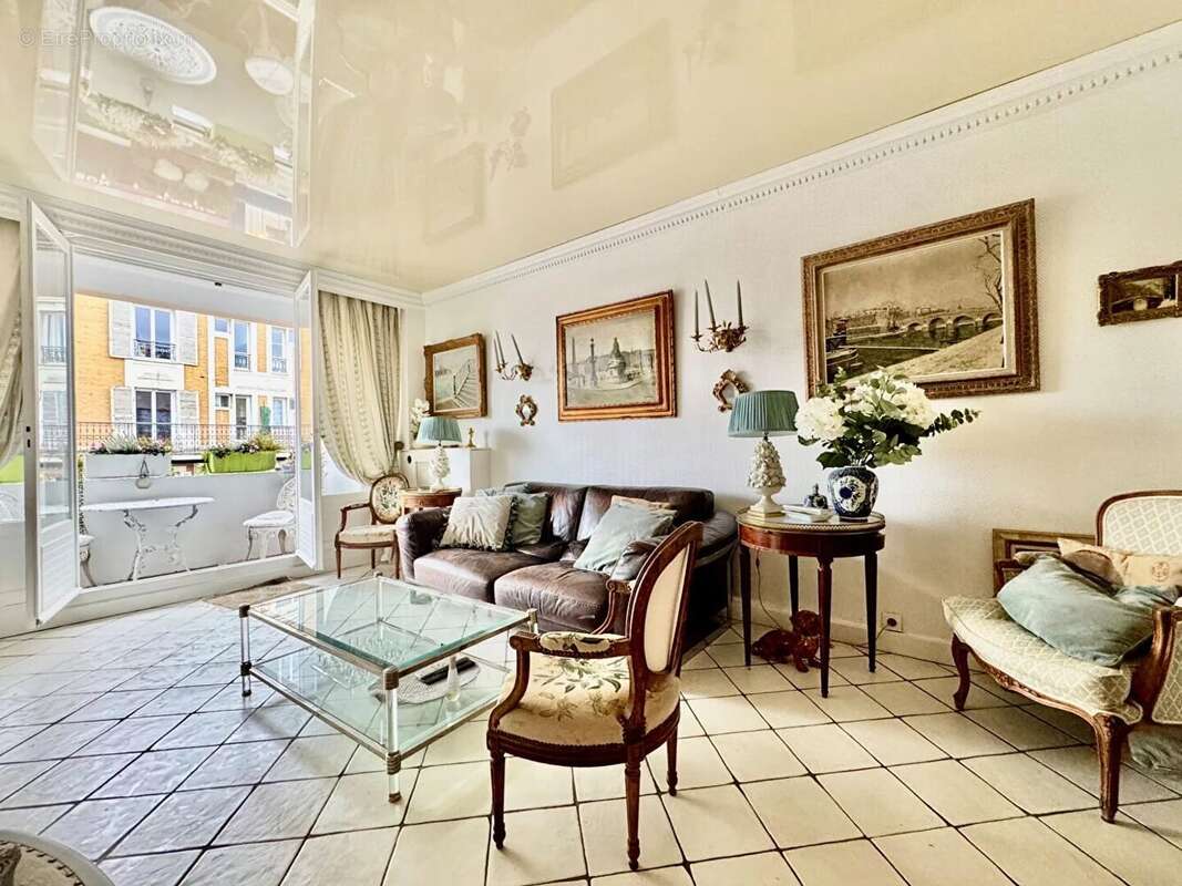 Appartement à BOIS-COLOMBES